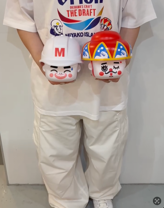 チョンダラー&まもるくんxKANGOL BEAUTYコラボステッカー+ケース 【オンラインshop限定直筆サイン入り】(受注商品)