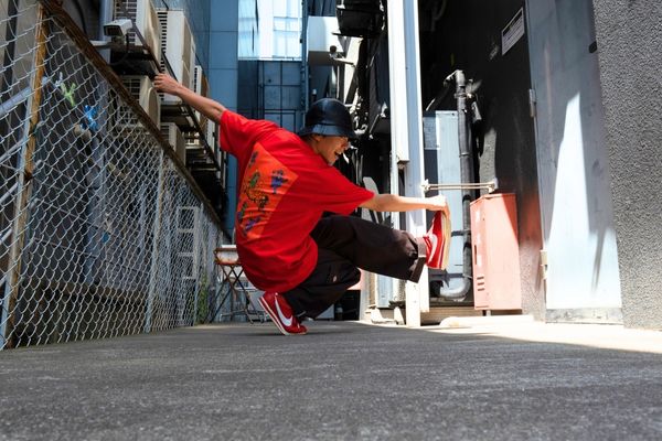 YUTA x KANGOL BEAUTY期間限定商品