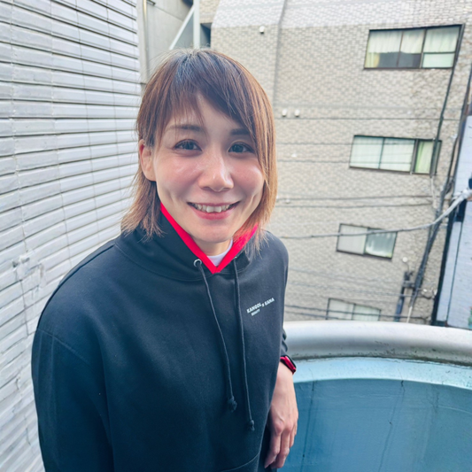 渡辺華奈× KB パーカー