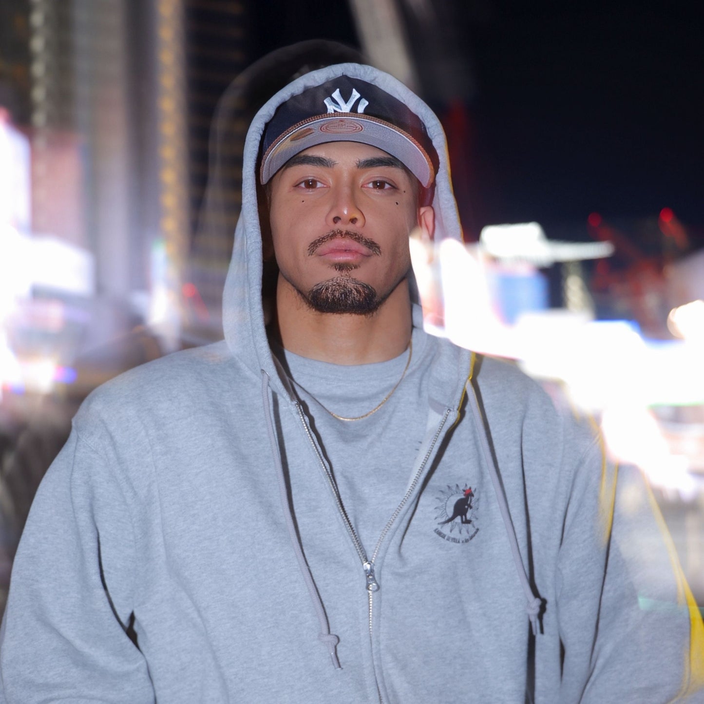 Aru Sakurada × KB ZIPパーカー