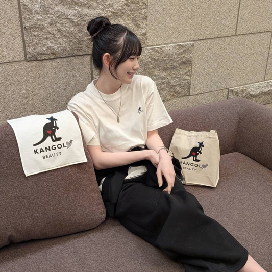 秋山みづき× KBコラボ ハンカチ