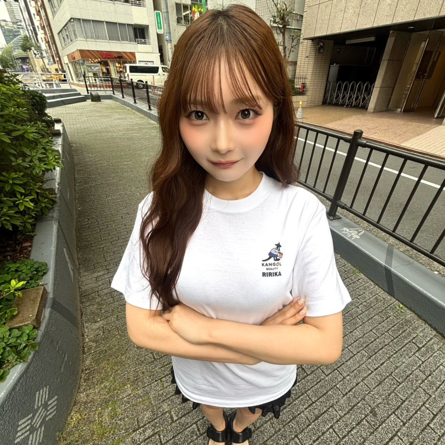 まるもももか🍑🐷 × KBコラボ/Tシャツ