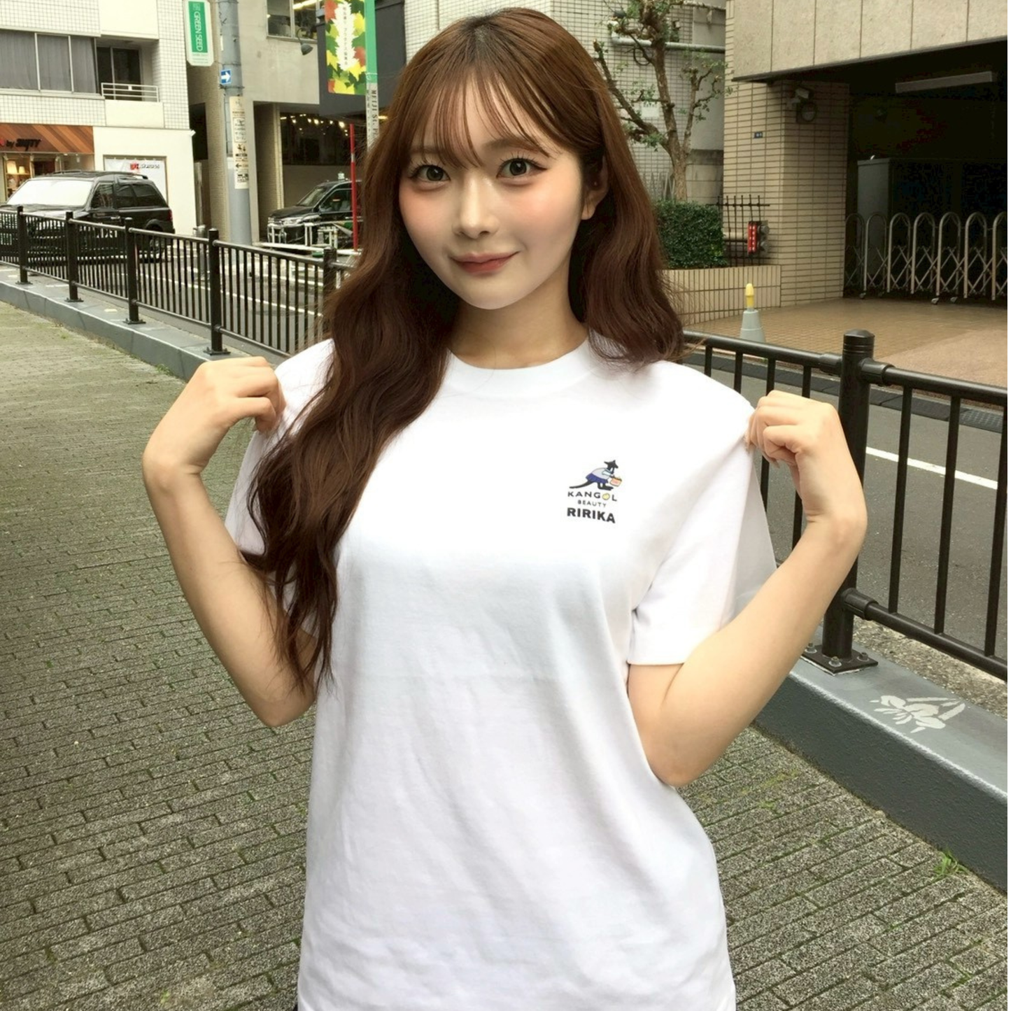 まるもももか🍑🐷 × KBコラボ/Tシャツ