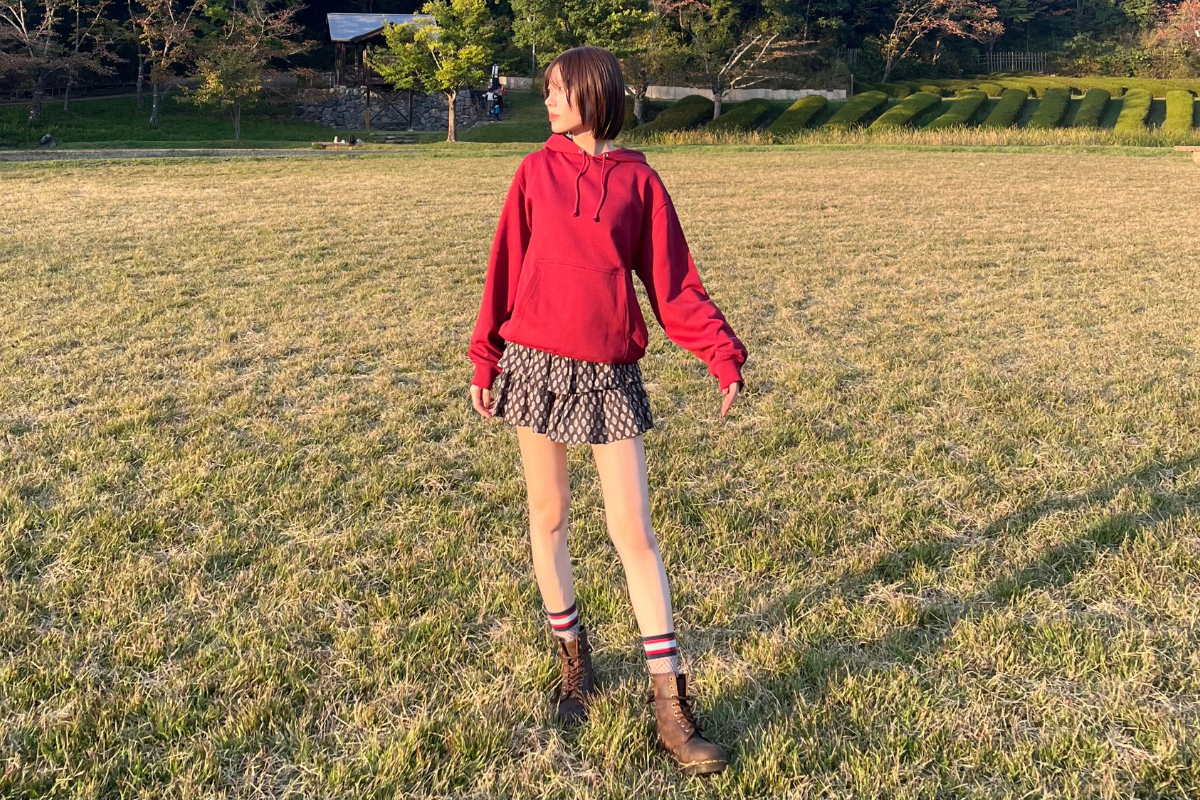 三白 × KB パーカー