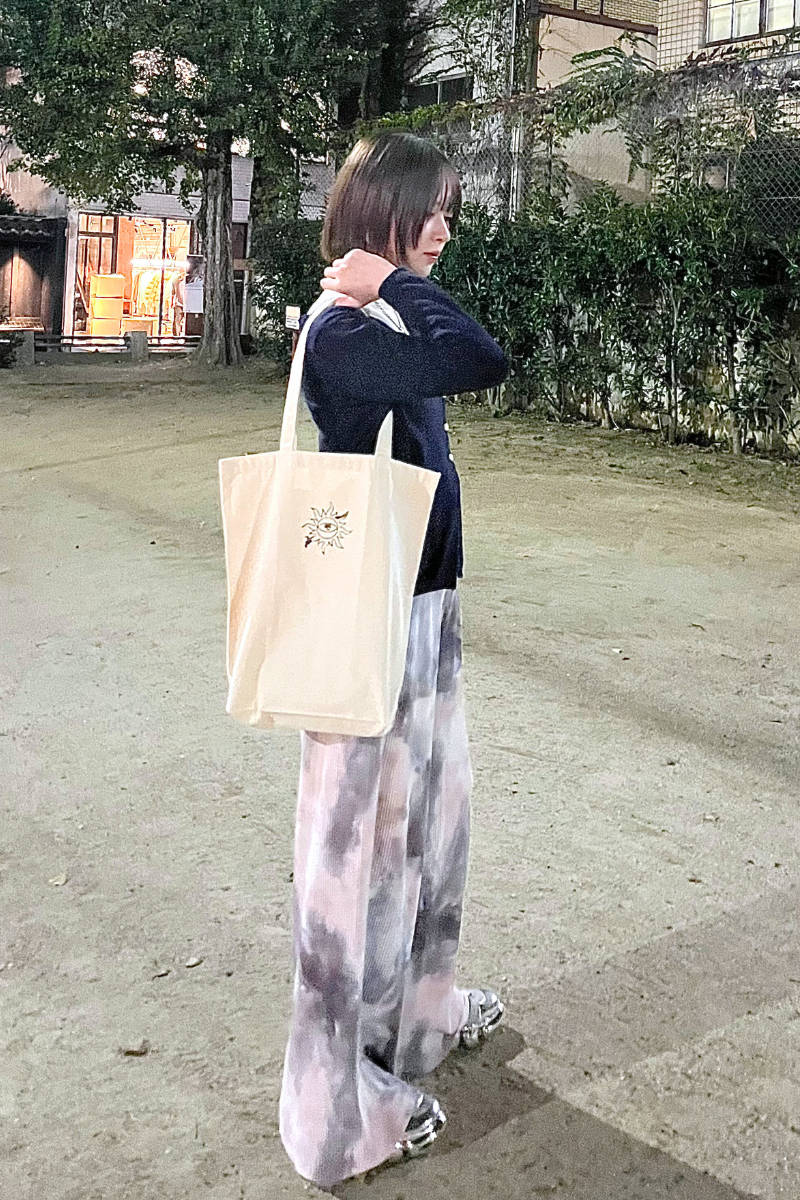 三白 × KB トートバックカラー