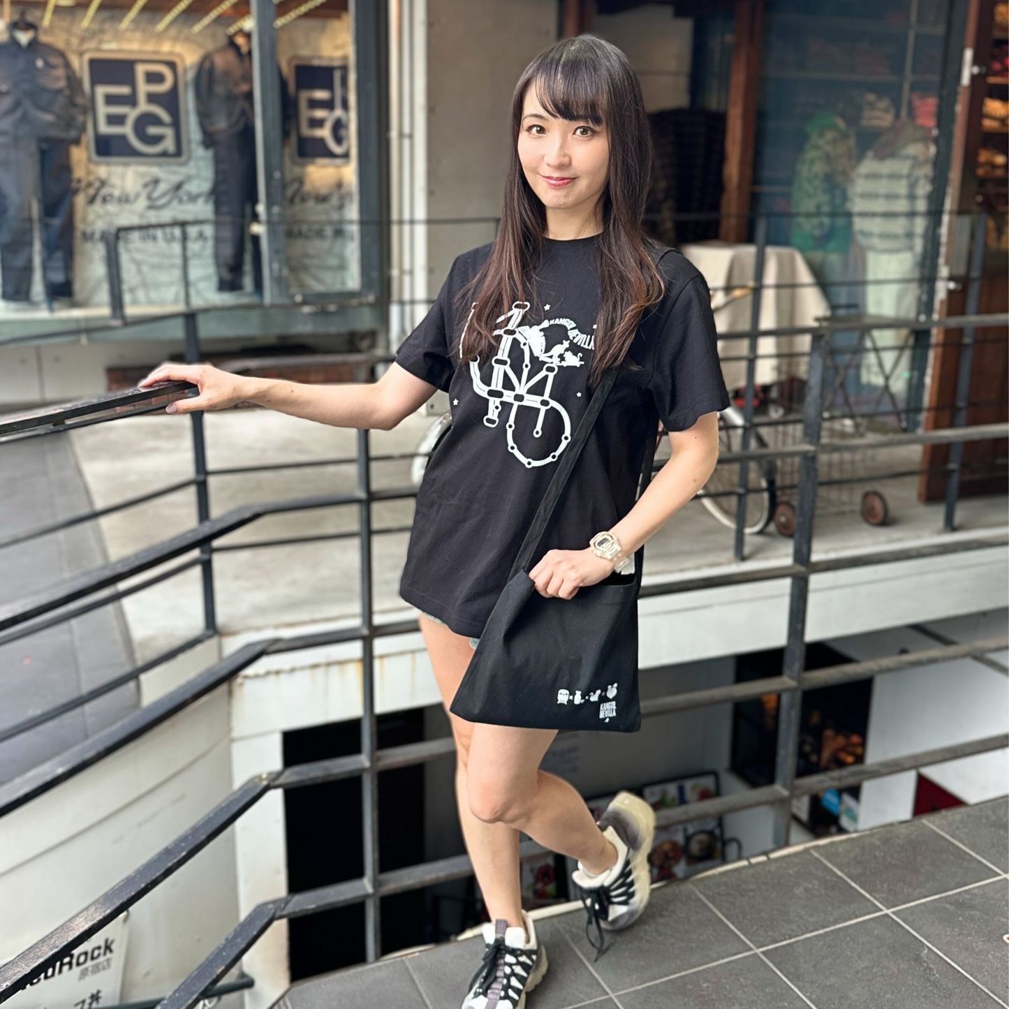 伊藤桃 × KANGOL BEAUTY クルーネックTシャツ（MOMO路線図）KBチルバームセット